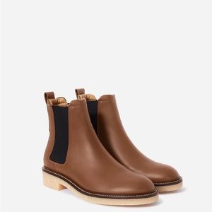Everlane Leather Chelsea Boot